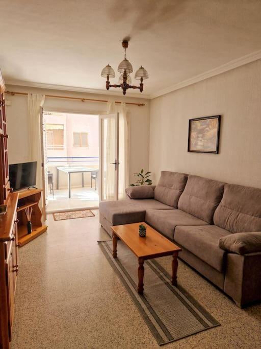 Spanish Style Apartment Near The Beach تورّيفيِخا المظهر الخارجي الصورة