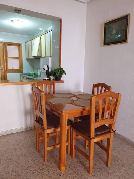 Spanish Style Apartment Near The Beach تورّيفيِخا المظهر الخارجي الصورة
